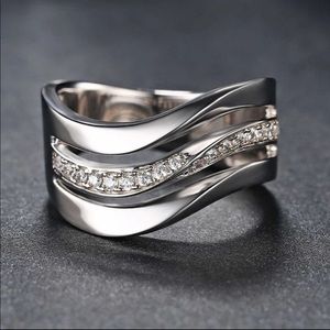 New 925 Silver Three Layers of Wave Diamond Ring